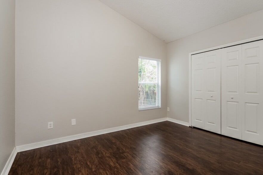 Building Photo - 721 Stonewyk Way