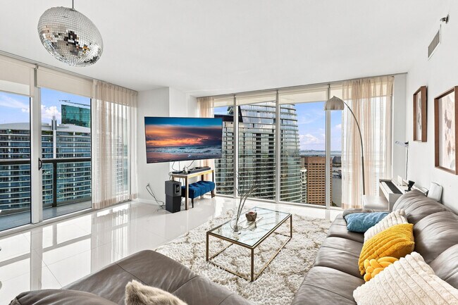 Building Photo - 465 Brickell Ave