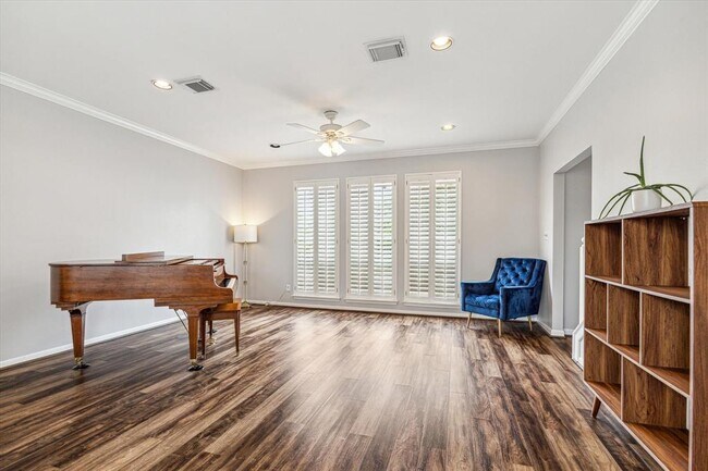 Building Photo - 1213 Oneil St