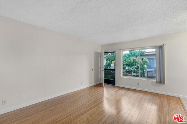 Building Photo - 2637 S Centinela Ave