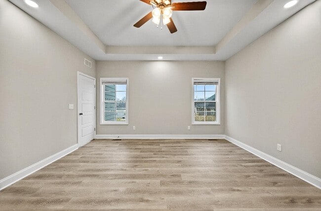 Building Photo - 1112 Andover Dr