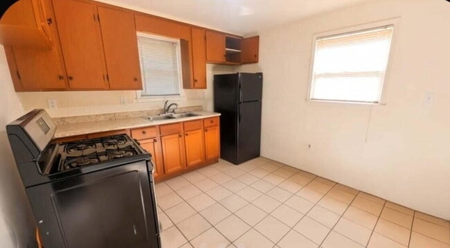 Building Photo - 5693 N 36th St