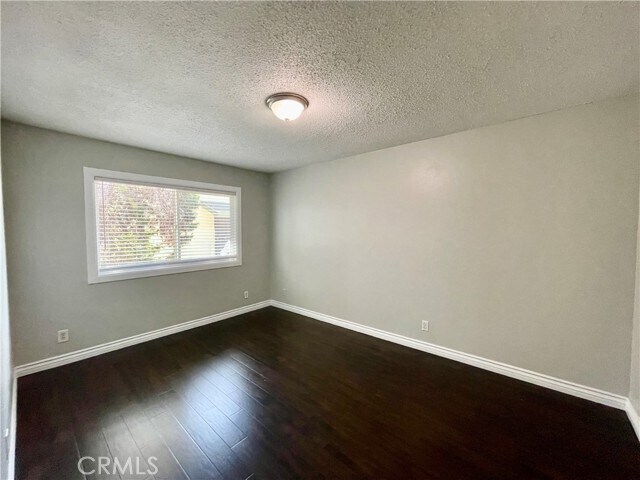 Building Photo - 383 Orchid Ln