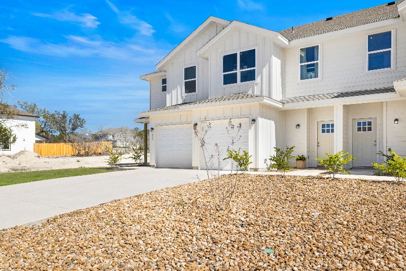 Primary Photo - 226 Bonnie Bnd