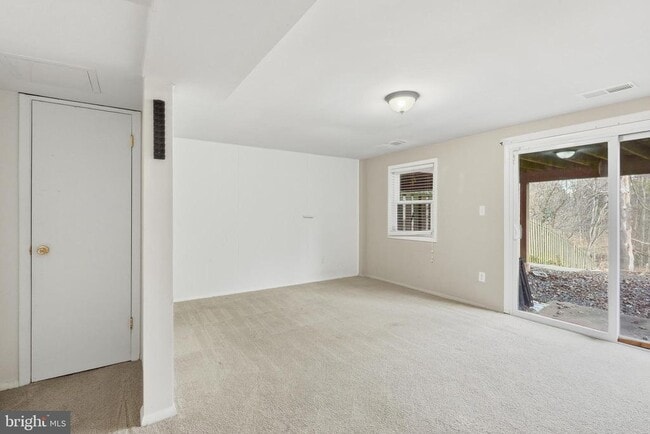 Building Photo - 5497 Endicott Ln