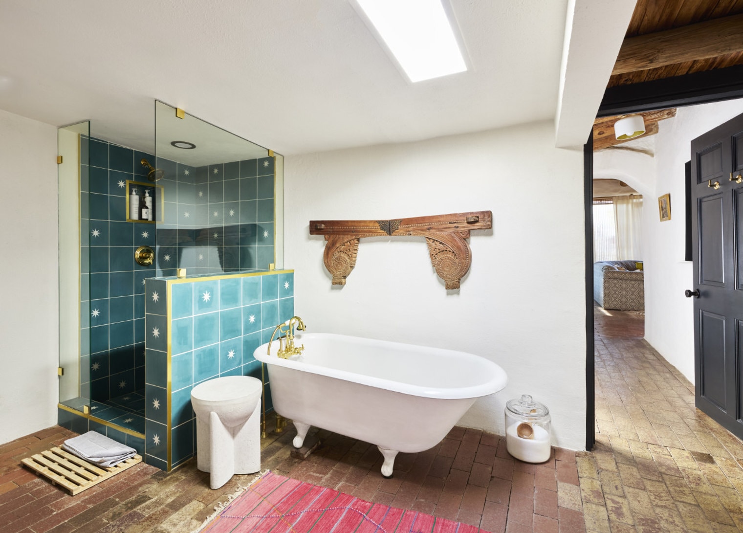 Building Photo - 2861 Agua Fria St