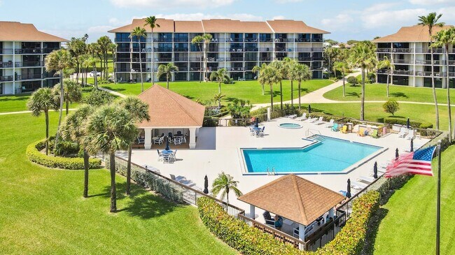 Building Photo - 601 S Seas Dr
