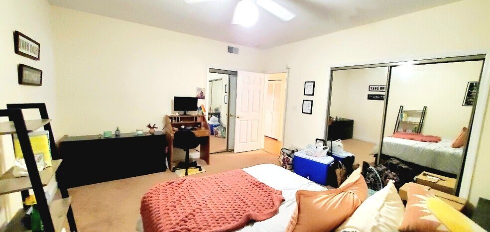 Building Photo - 78 Jefferson St