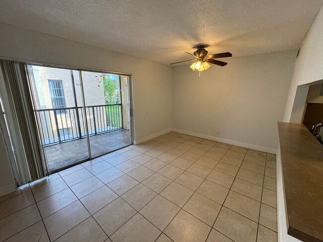 Building Photo - 4501 Treehouse Ln
