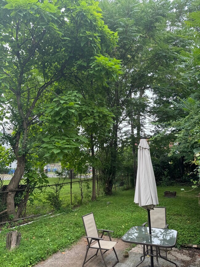 Building Photo - 23 W Pearl St