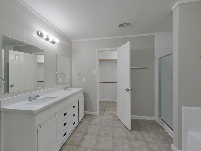 Building Photo - 21476 Palace Pines Dr