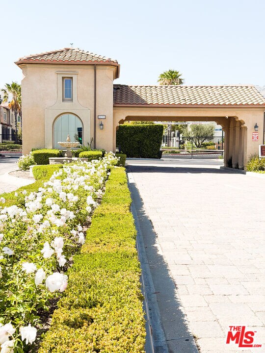 Building Photo - 20329 Paseo Los Arcos