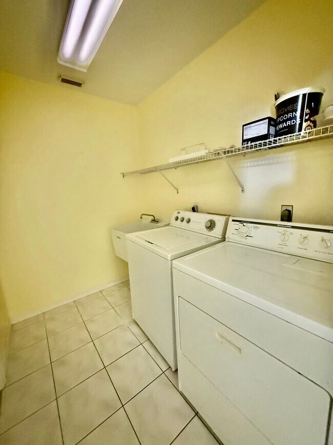 Building Photo - Annual Rental