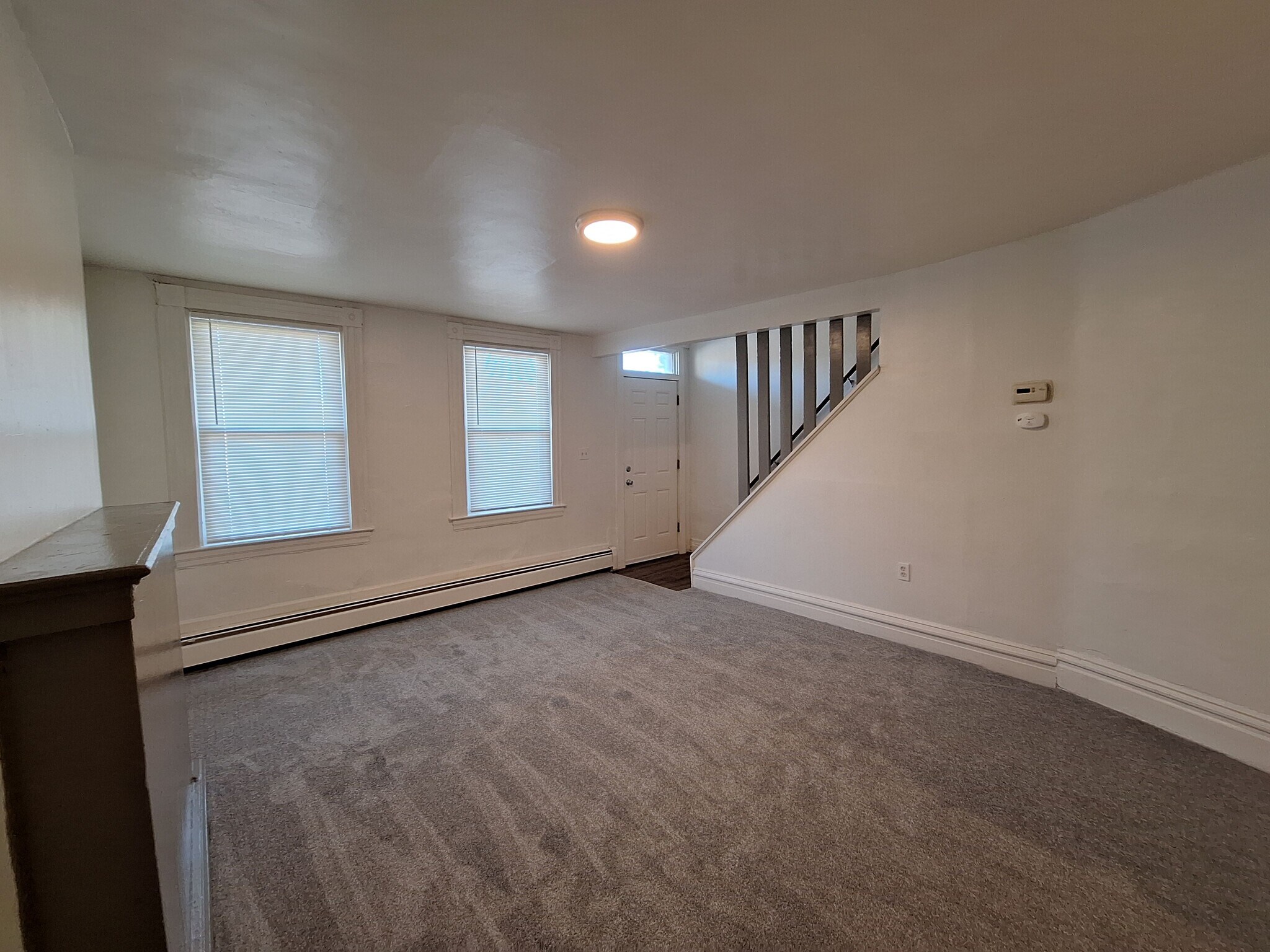 Building Photo - 822 McLain St