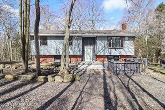 Building Photo - 1543 Coolbaugh Rd