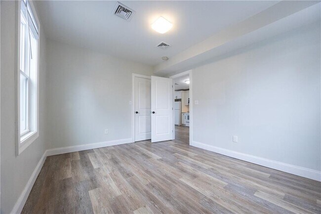 Building Photo - 214 Silver Spring St