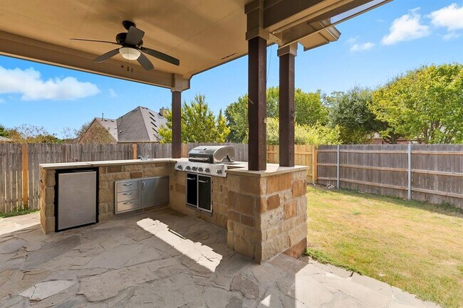 Building Photo - 2409 Pauma Valley Way