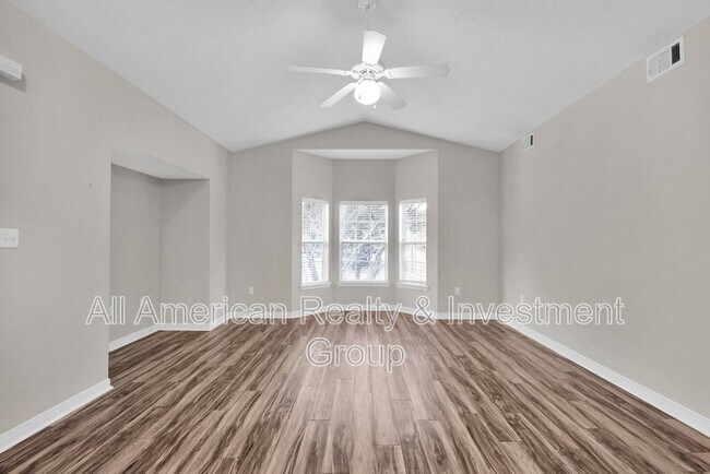 Building Photo - 1501 Partin Dr N