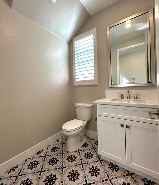 Building Photo - 127 Turnstone