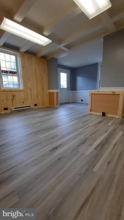 Primary Photo - 217 S Main St