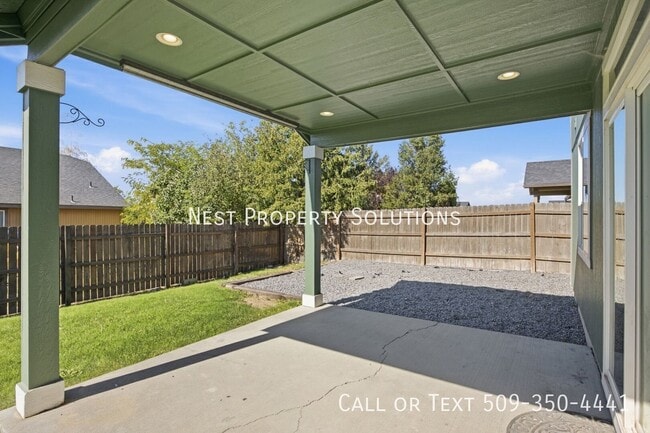 Building Photo - 800 S Hamilton Rd