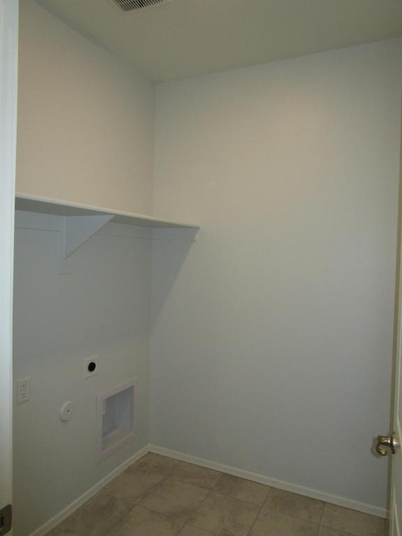 Building Photo - 8015 S Golden Bell Dr