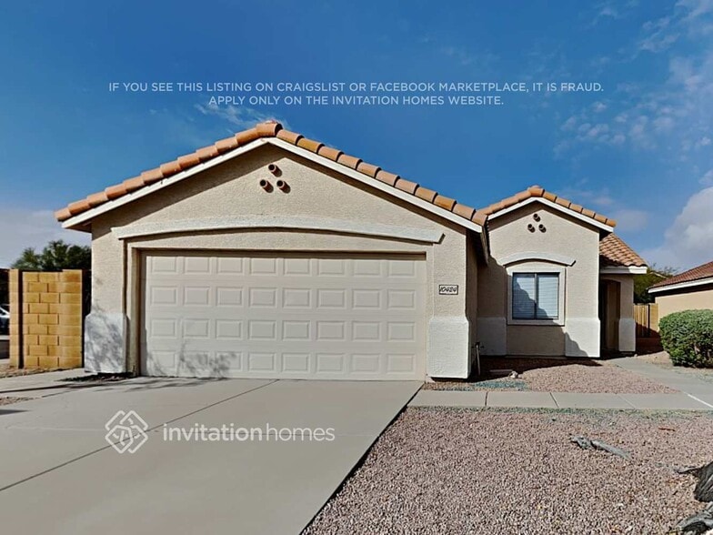 Primary Photo - 10424 E Balsam Ave