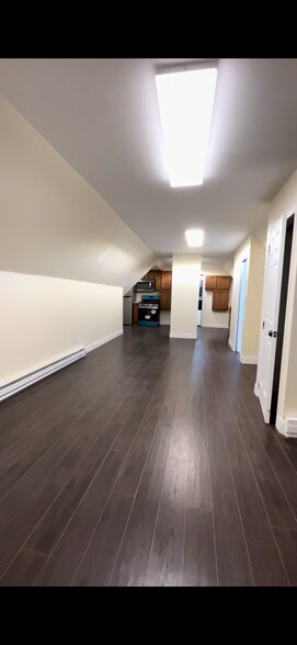 Building Photo - 1829 Van Vranken Ave