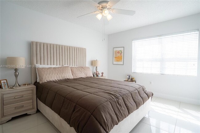 Building Photo - 1457 SW 136th Pl