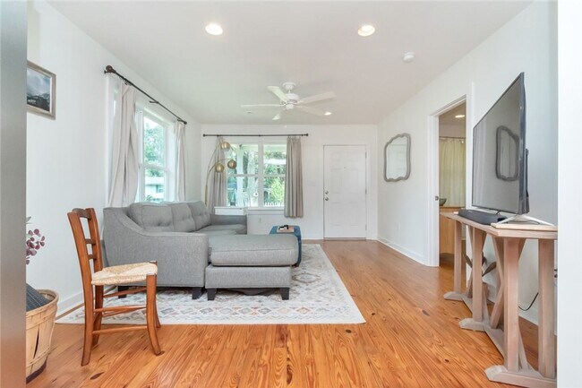 Building Photo - Special Home in Pinehurst