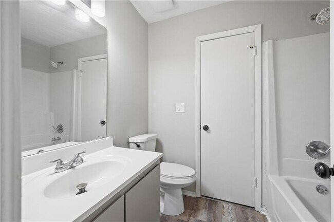 Building Photo - 2897 Spruce Cir