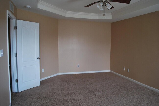 Building Photo - 1064 Jouett Creek Dr
