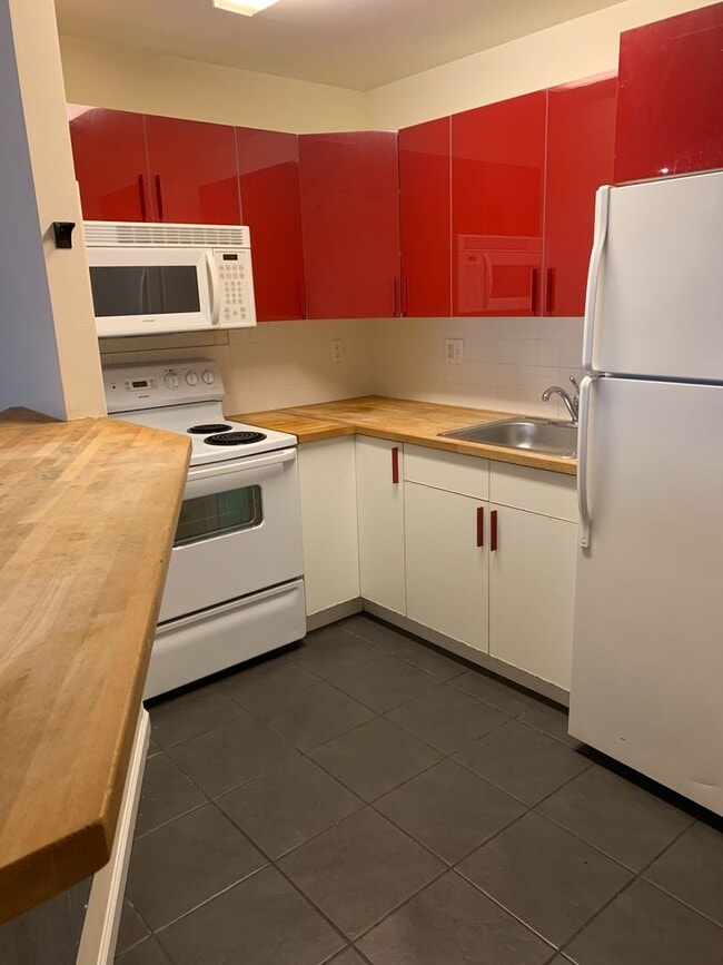 Building Photo - 1803 N 17th St