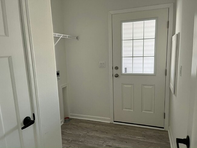 Building Photo - 1662 Coralwood Ln