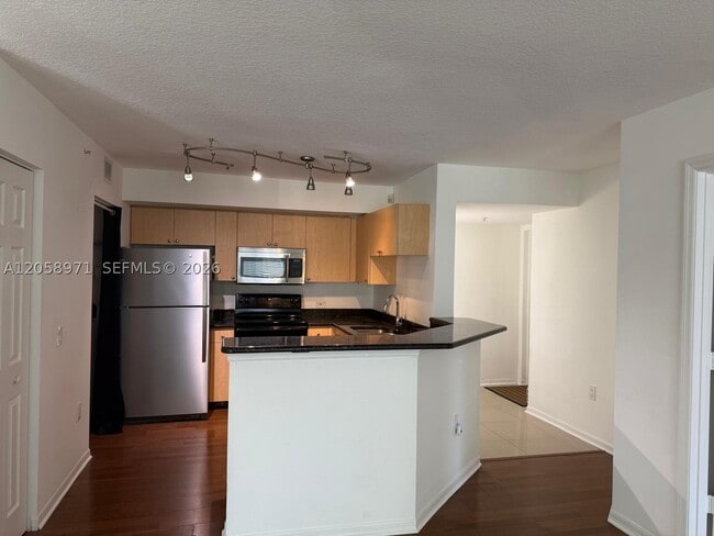 Building Photo - 401 Villa Cir