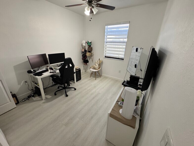 4TH BEDROOM OR OFFICE - 8880 NW 102nd Pl