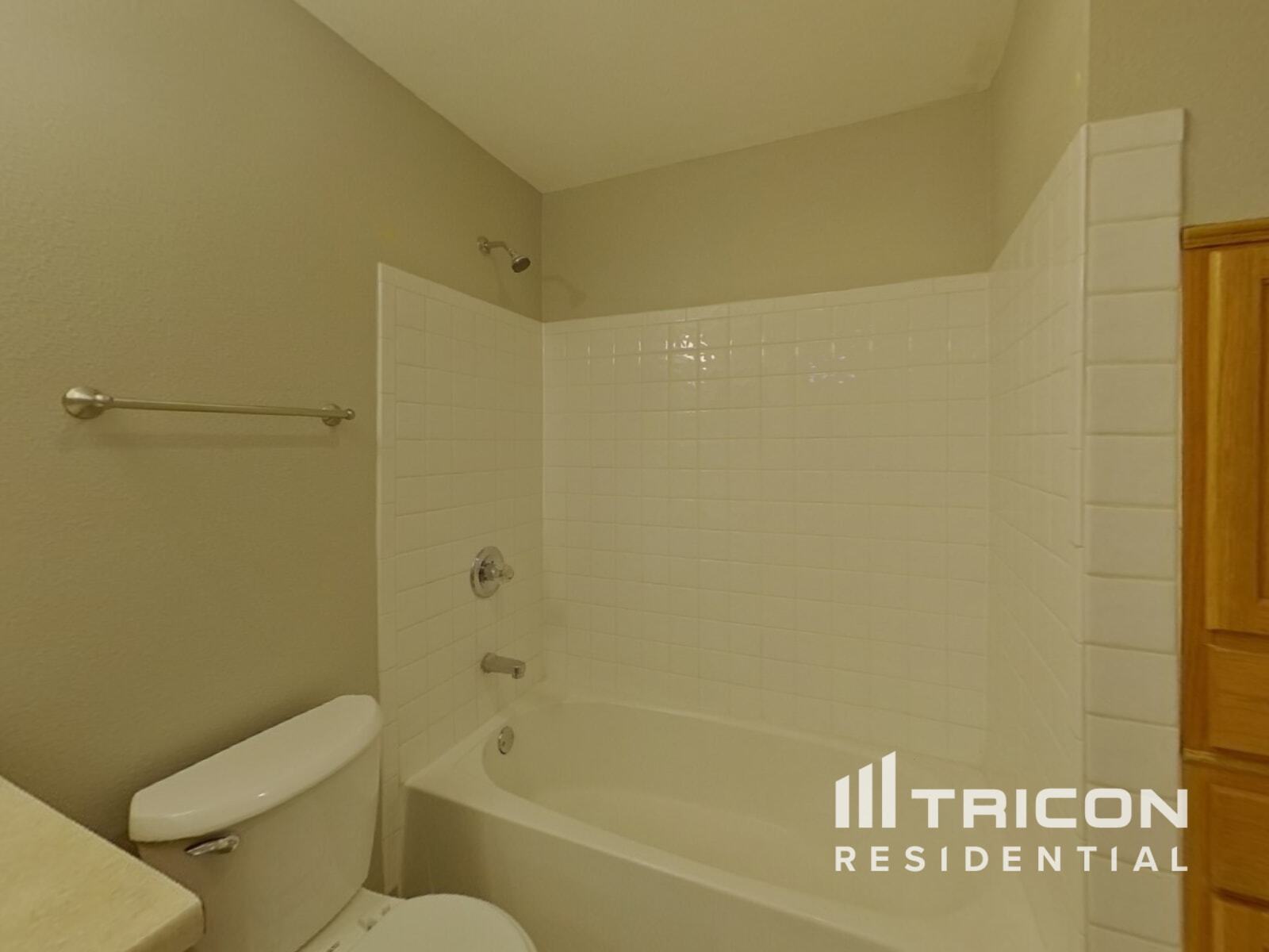 Building Photo - 4968 Sweetgrass Ln