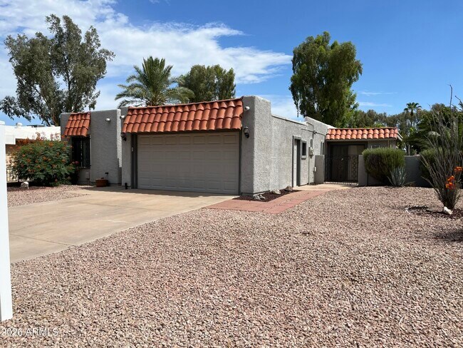 Building Photo - 9334 E Sun Lakes Blvd N