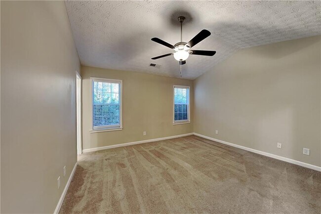 Building Photo - 163 Springbrooke Trl