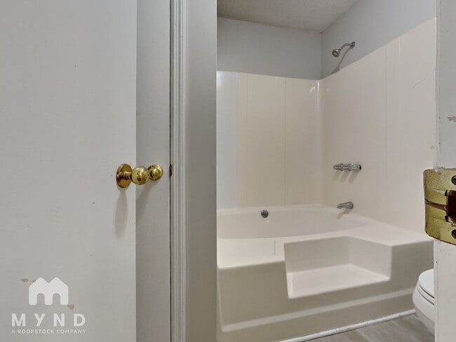 Building Photo - 10983 Morning Dove Dr