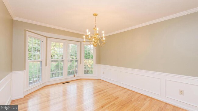 Building Photo - 3871 Woodville Ln