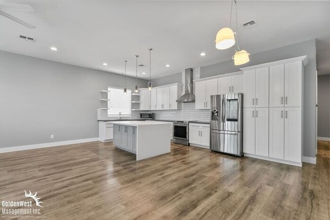 Building Photo - Fairmount Ave