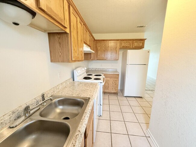 Building Photo - 1210 Industrial Apt C