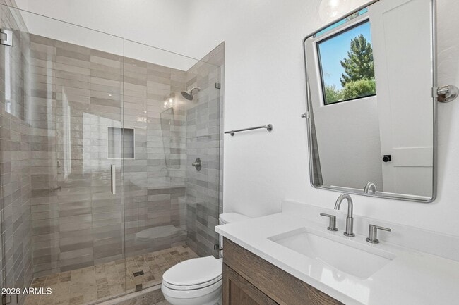 Building Photo - 8645 E Wood Dr