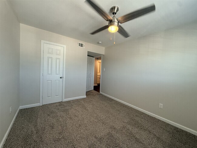 Building Photo - 1824 Thonig Rd