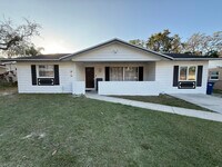 Building Photo - 10920 N 29th St