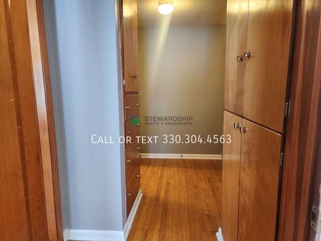 Building Photo - 1107 Field St NW