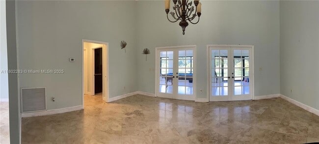 Building Photo - 5425 SW 190th Ave