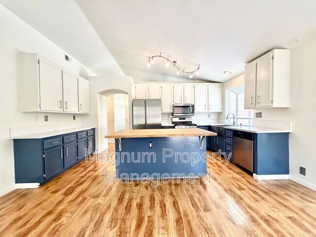 Building Photo - 29723 Ramsey Ct