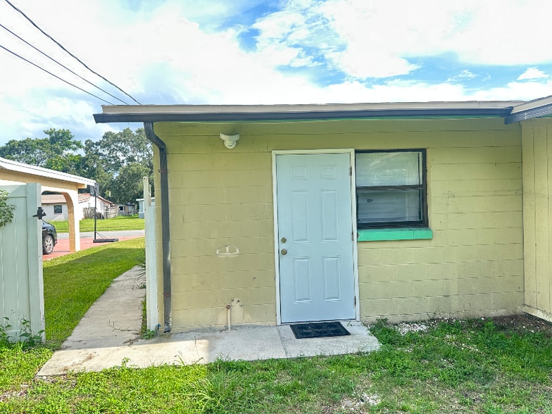 Primary Photo - 1121 Ibsen Ave